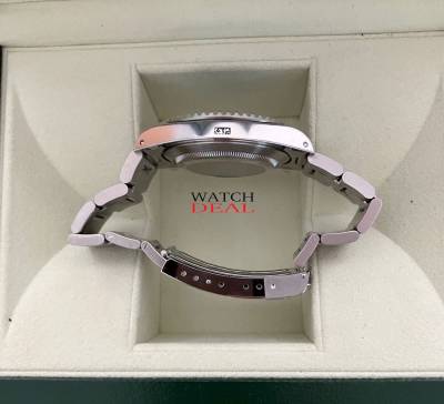 Preview: Rolex Submariner 14060M NEU und verklebt aus 2011