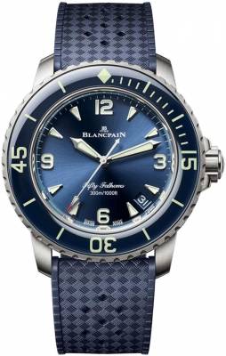 Entdecken Sie die Blancpain Fifty Fathoms Automatique. Die legendäre Taucheruhr mit herausragender Historie und Präzision. Jetzt bei Watchdeal.de erhältlich!