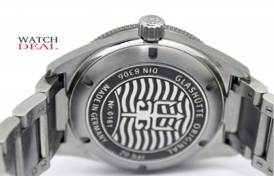 € 7760,- 1-39-11-06-80-70 - Glashütte Original SeaQ
