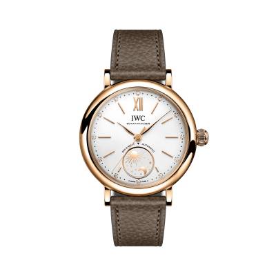 Entdecken Sie IWC Portofino Automatic Day & Night 34 Uhren -  Seit 1984 ist Watchdeal®  die erste Adresse für Luxusuhren! Deutsche Papiere inkl 19% MWST ✓ Exklusive Angebote ✓ Komfortabelster Uhrenkauf ✓ Alle Modelle vergleichen ✓ Sicher kaufen ✓