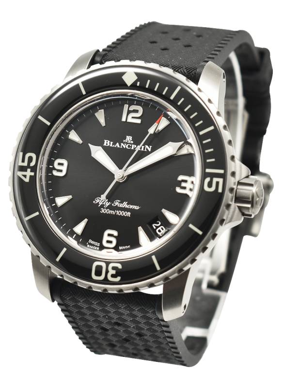 Entdecken Sie die Blancpain Fifty Fathoms Automatique. Die legendäre Taucheruhr mit herausragender Historie und Präzision. Jetzt bei Watchdeal.de erhältlich!
