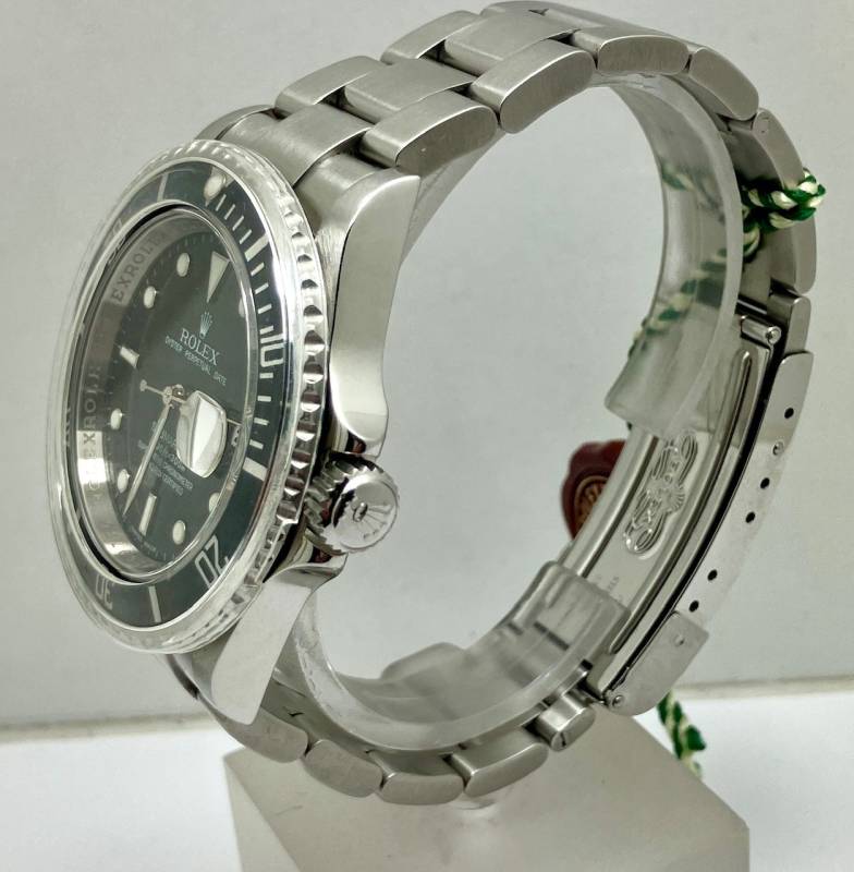 Rolex Submariner Date Ref.16610 / V269786 im Neuzustand Full Set