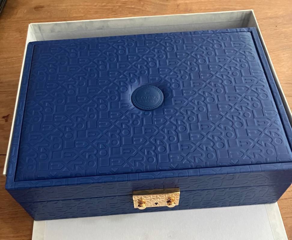 Rolex Cellini 4951 mit originalem Brillantbesatz