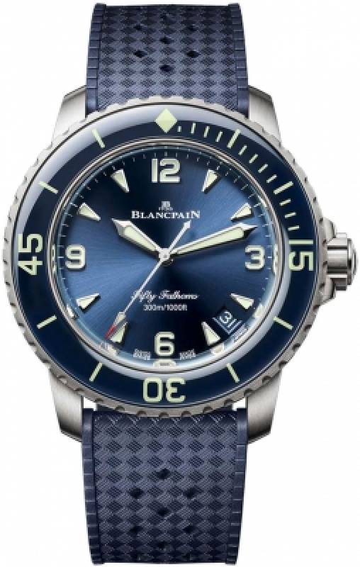 Entdecken Sie die Blancpain Fifty Fathoms Automatique. Die legendäre Taucheruhr mit herausragender Historie und Präzision. Jetzt bei Watchdeal.de erhältlich!