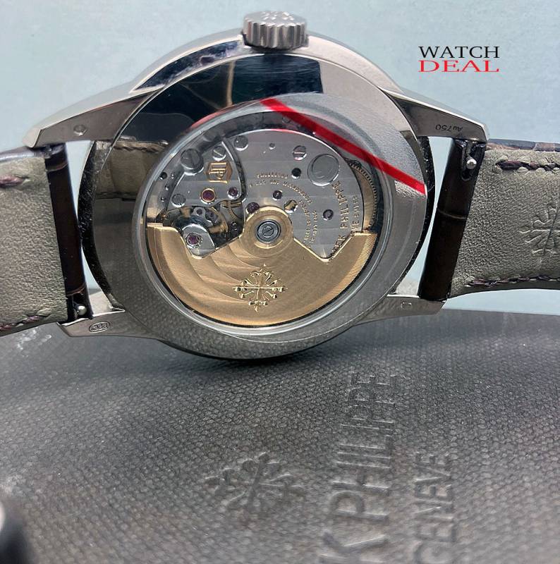 Patek Philippe Ref. 5320G-001: Ewiger Kalender mit Mondphase, 40mm Weißgold, cremefarbenes Blatt. Meisterwerk der Haute Horlogerie. Jetzt anfragen. bei Watchdeal