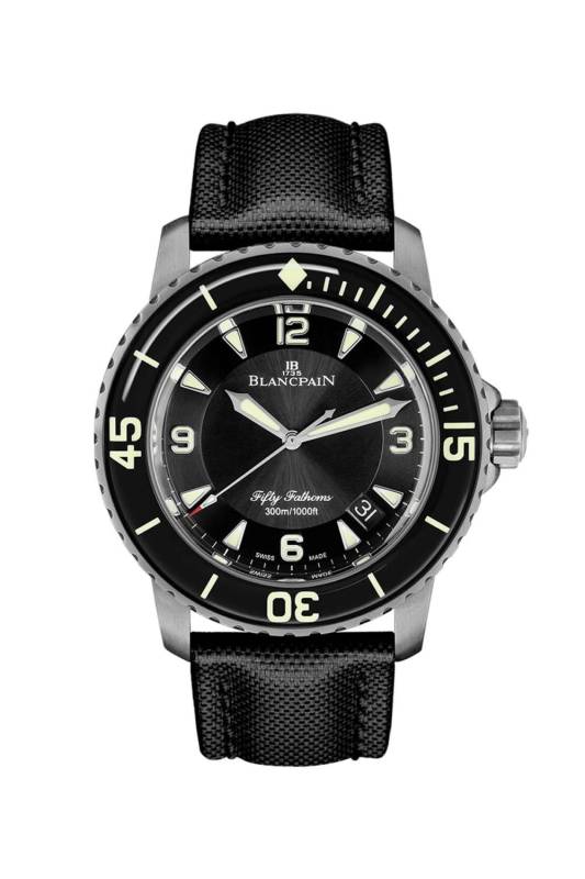 Entdecken Sie die Blancpain Fifty Fathoms Automatique. Die legendäre Taucheruhr mit herausragender Historie und Präzision. Jetzt bei Watchdeal.de erhältlich!
