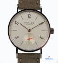 151 - Nomos Glashütte Tangente 33 Champagner