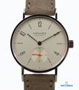 150 - Nomos Glashütte Tangente 33 Champagner